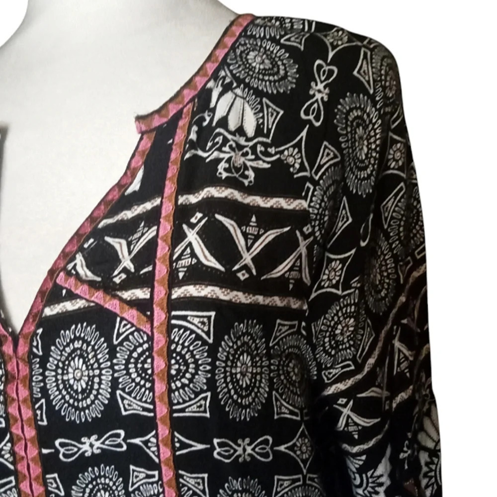 Ali Miles Southwestern Print Embroidered Split V Neck Tunic Top Size Large - Picture 4 of 9